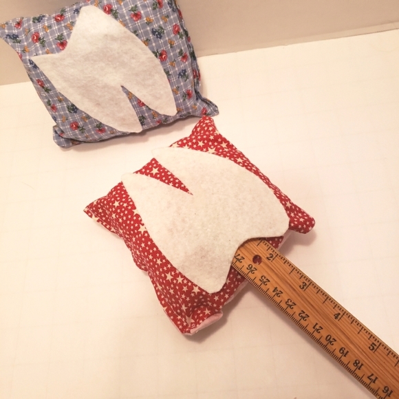 2 Handmade Tooth Fairy Pillows, Blue and Red - Picture 3 of 4